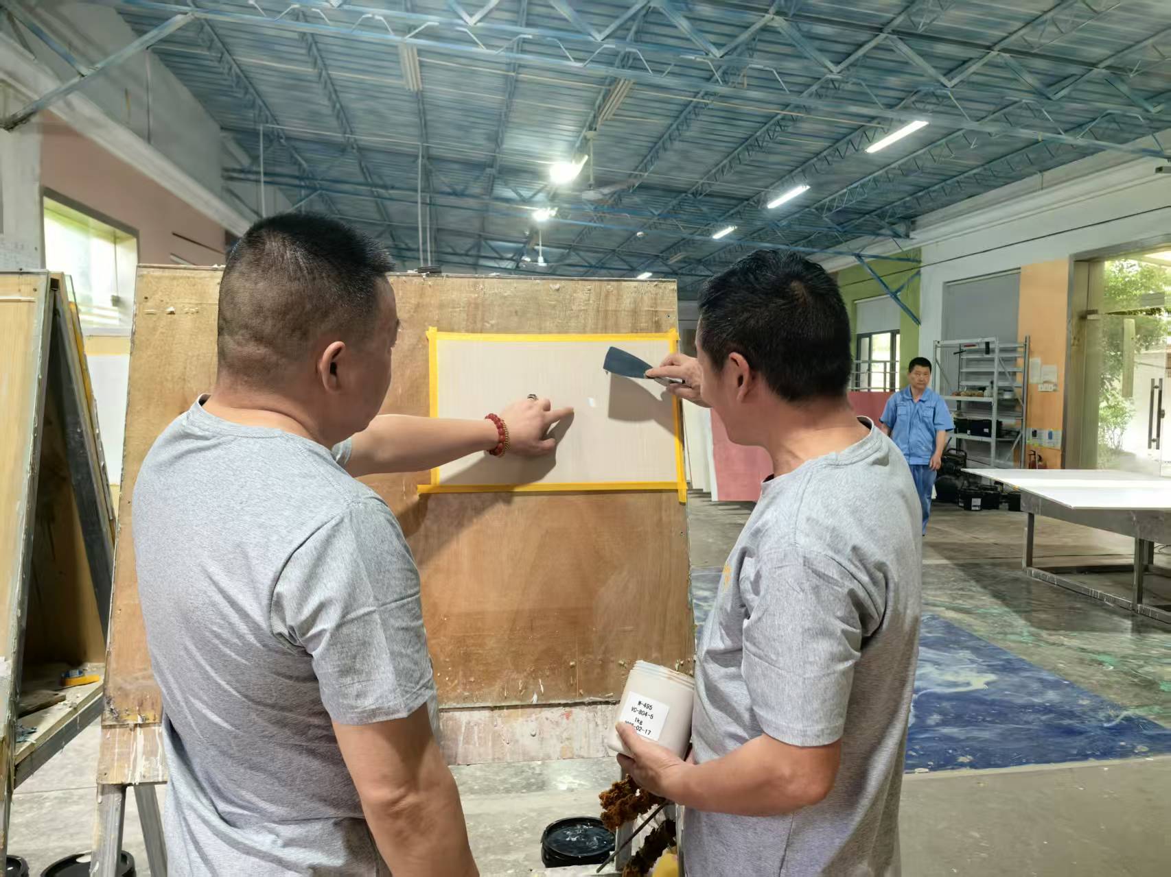 爱涂妆工匠师培训体系：以工艺标准化重塑墙面装饰艺术
艺术涂料施工
艺术涂料服务