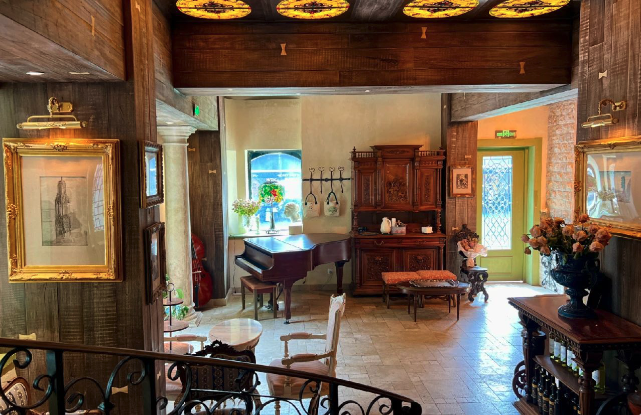 Artist La Pie - 艺术,就是爱与奉献