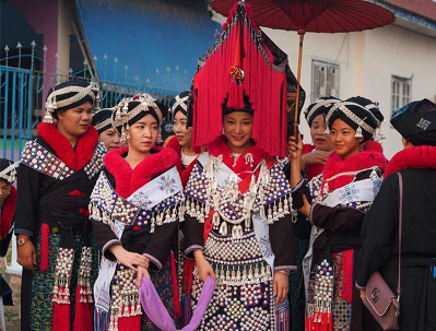 《解码东方色》揭秘华夏与民族之彩
解码东方色
解码中华色
爱涂妆设计灵感
爱涂妆色彩搭配
爱涂妆色彩研究中心