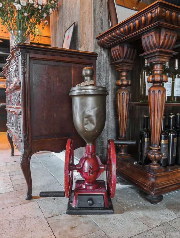 Artist La Pie - 艺术,就是爱与奉献