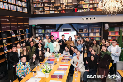 爱涂妆新闻｜当墙面成为画布 一场关于色彩、肌理与即兴创作的对话